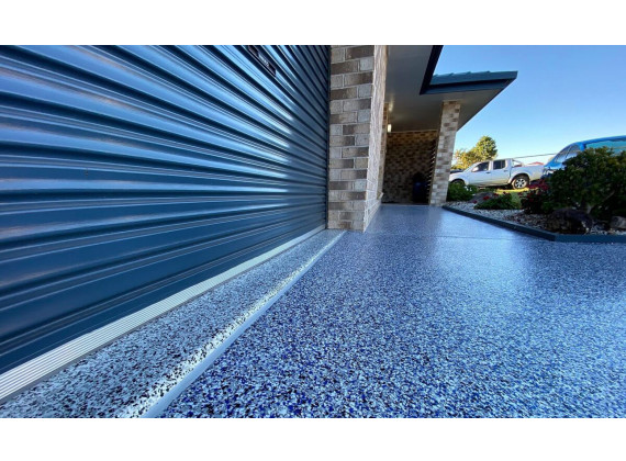 Чипс (люспи) за 2К, саморазливно епоксидно покритие - REAL CP 190