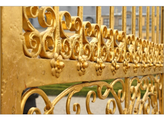Златна екстериорна боя за метал - устойчива на атмосферни условия - PIRANOL GOLD